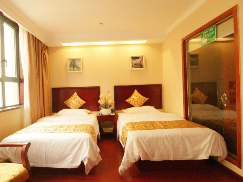 Greentree Inn Zhejiang Jiaxing West Zhongshan Road Vintage Car Building Express Hotel Exterior foto