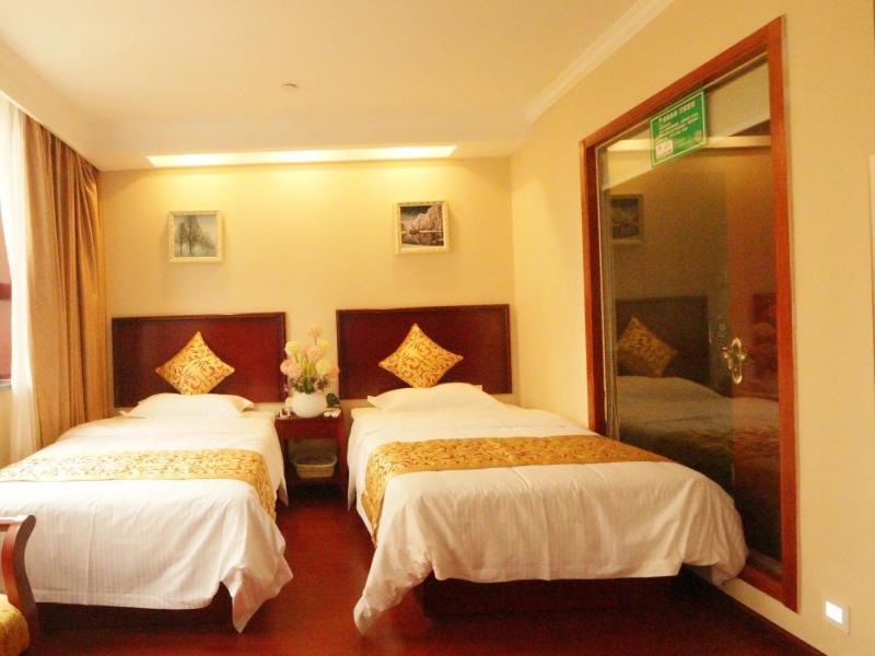Greentree Inn Zhejiang Jiaxing West Zhongshan Road Vintage Car Building Express Hotel Exterior foto